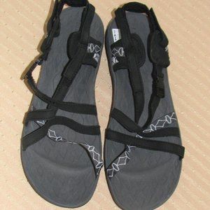 MERRELL Terran Lattice II sandal 9US 40EU